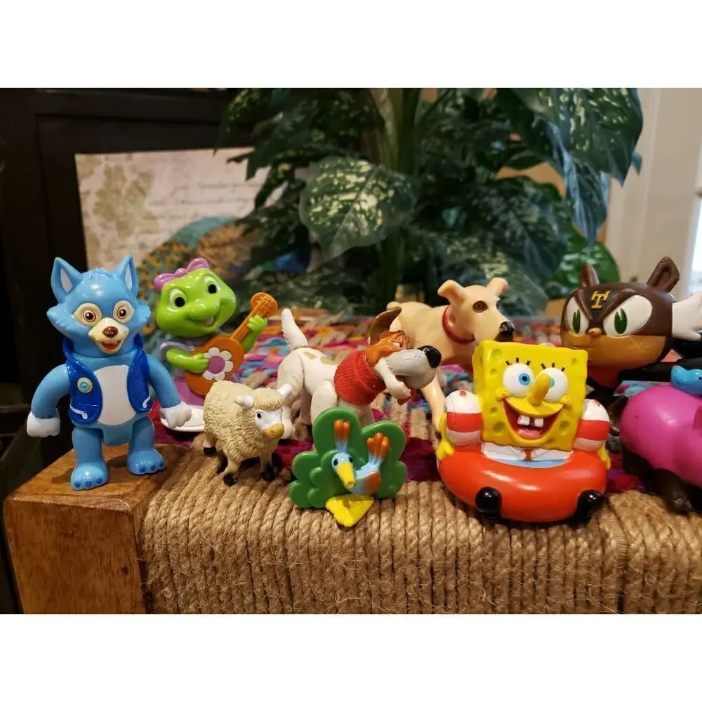 Movie/TV Character Lot - Picture 7 of 7
